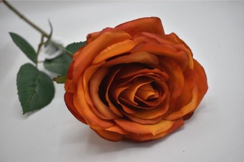 Umetna vrtnica od blizu